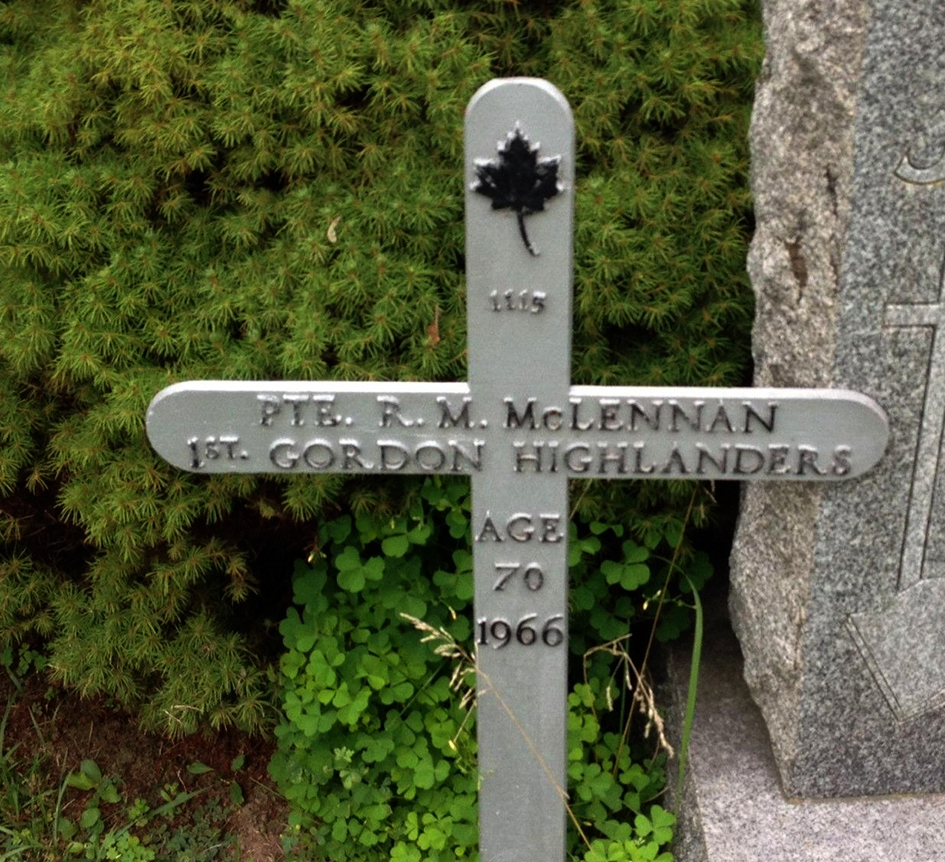 Photo of headstones/Robert McKenzie McLennan d1966 cross Hamilton Woodland cem ON